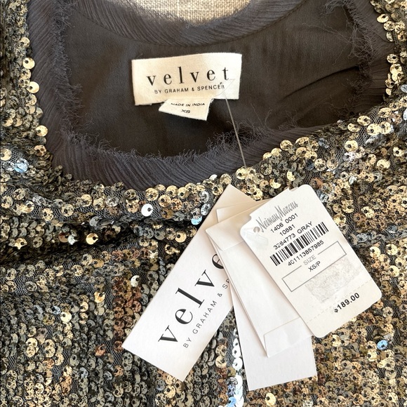 Velvet by Graham & Spencer Layla Sequin Top XS - Picture 4 of 6